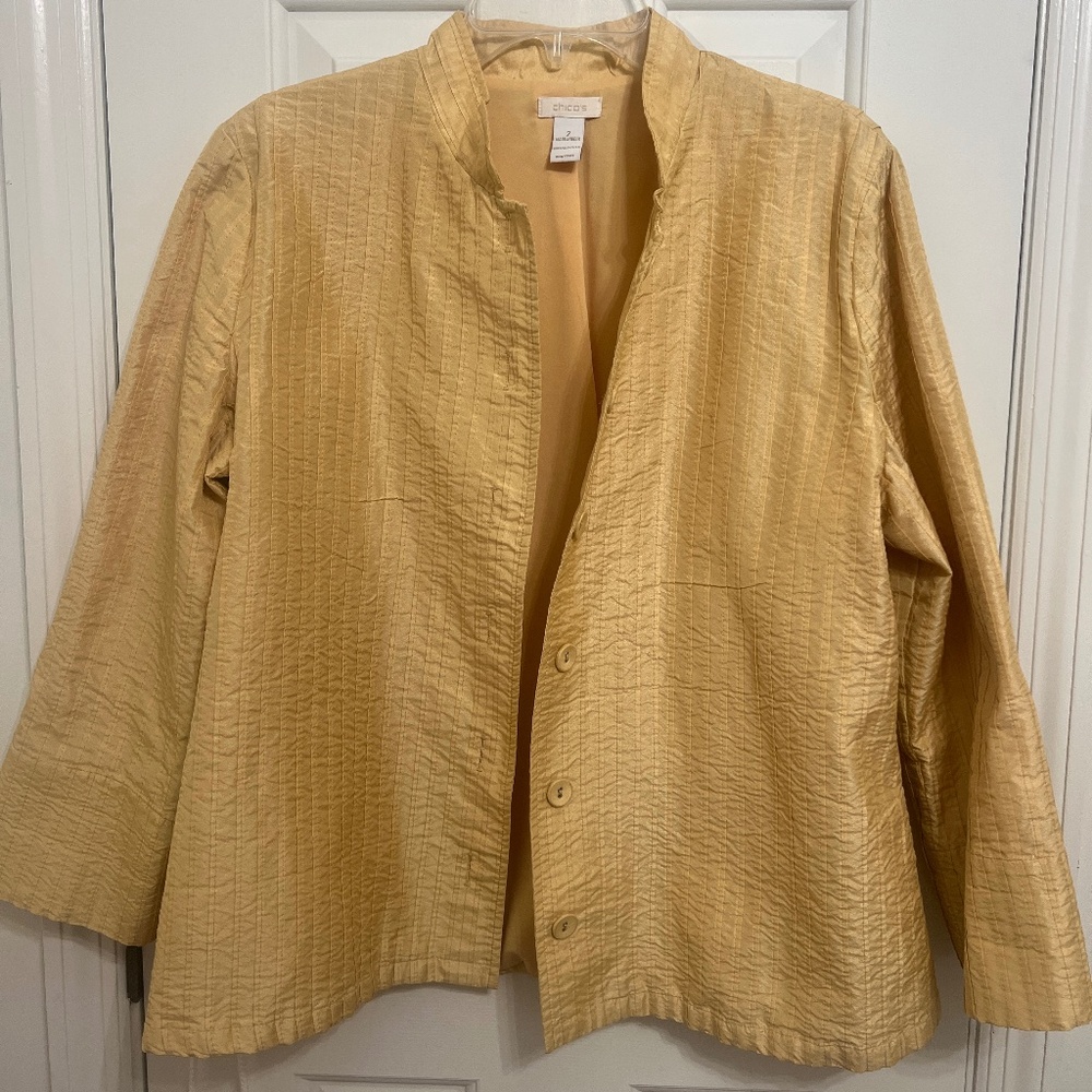 VGUC Chico's Size 2 Yellow Gold Lightweight Lined Button Up Jacket W/ Mandarin C